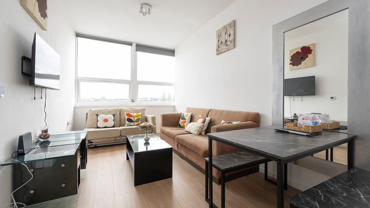 Photo of Livingroom in Smethwick