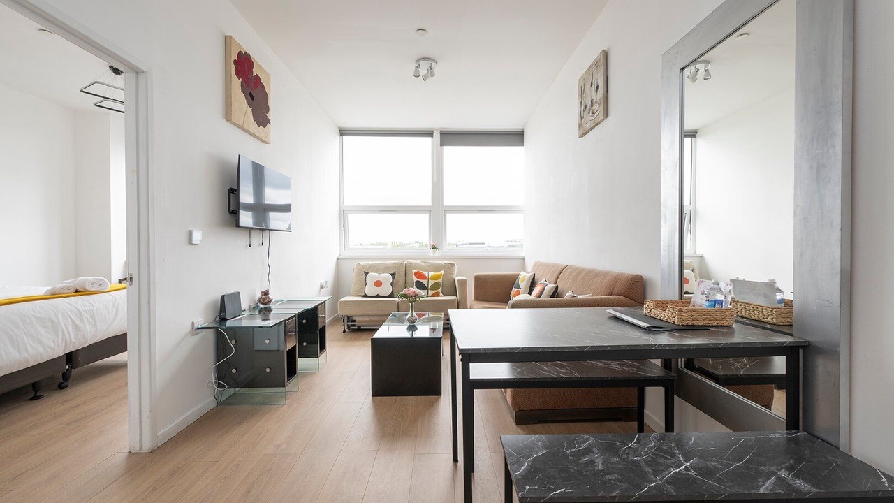 Photo of Livingroom in Smethwick