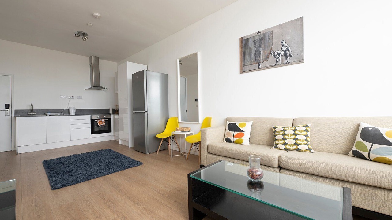 Photo of Livingroom in Smethwick