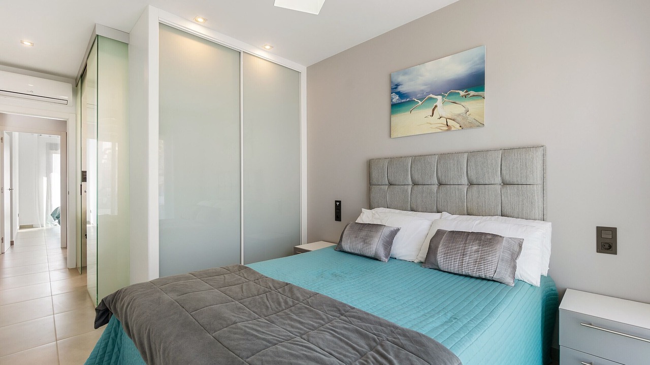 Photo of Bedroom in Los Altos