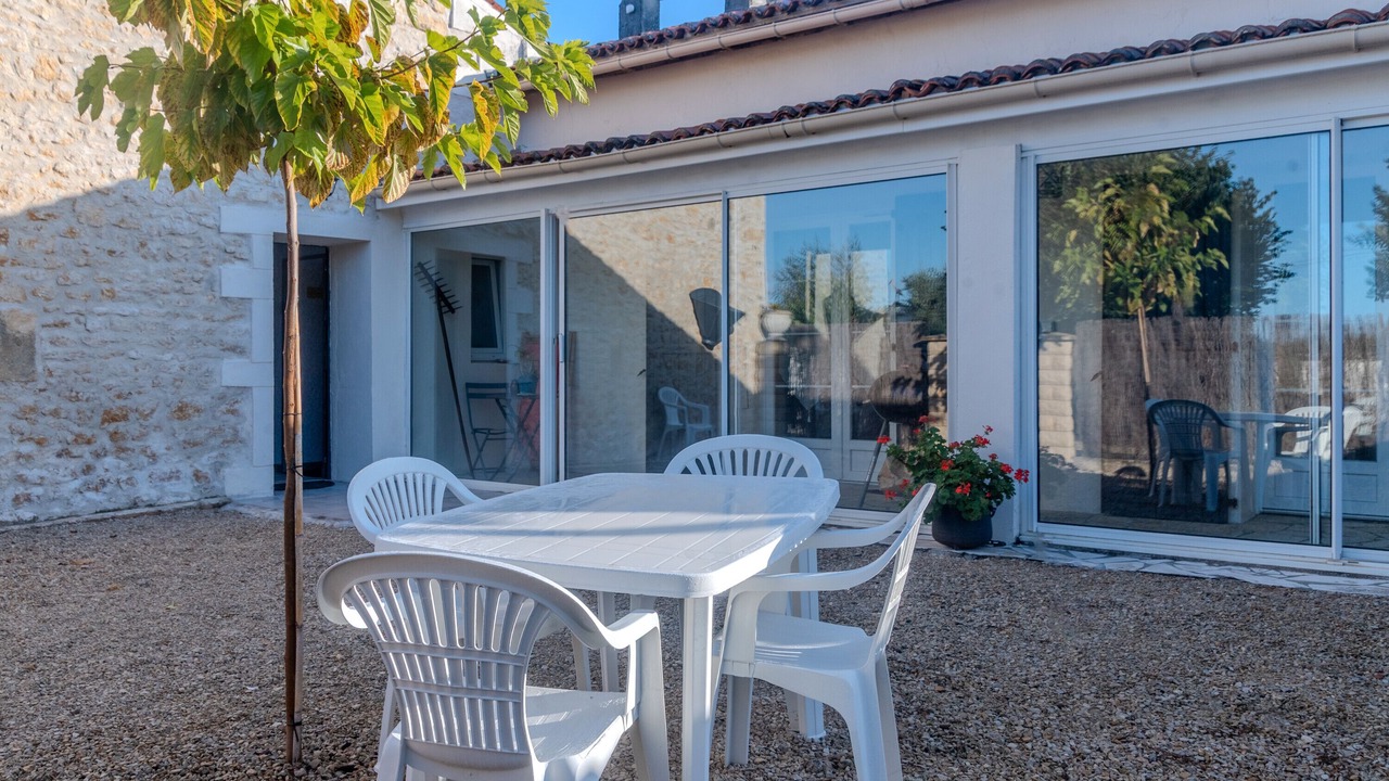 Photo of Outdoor in Brizambourg