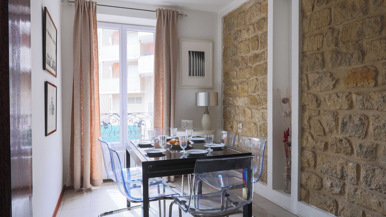 Photo of Livingroom in Le Kremlin-Bicetre