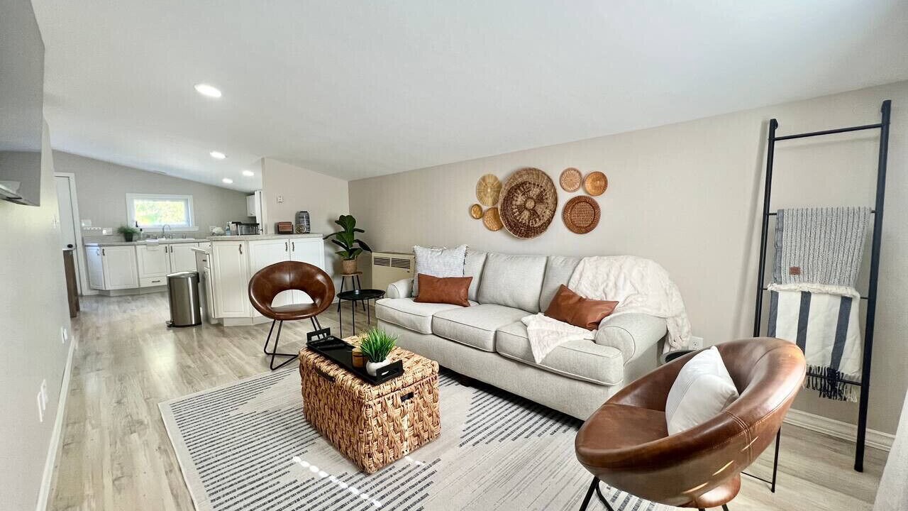 Photo of Livingroom in Sandy Creek