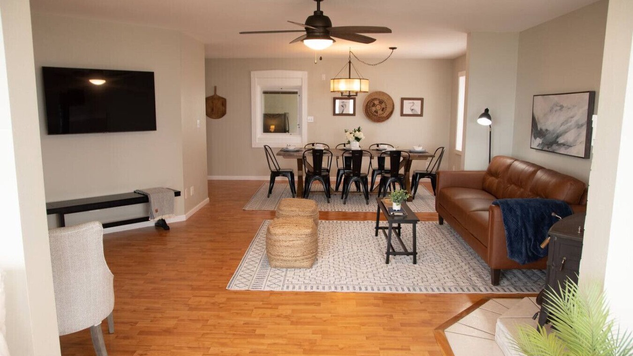 Photo of Livingroom in Sandy Creek