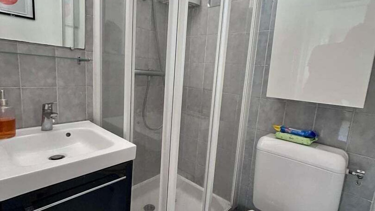 Photo of Bathroom in Levallois-Perret