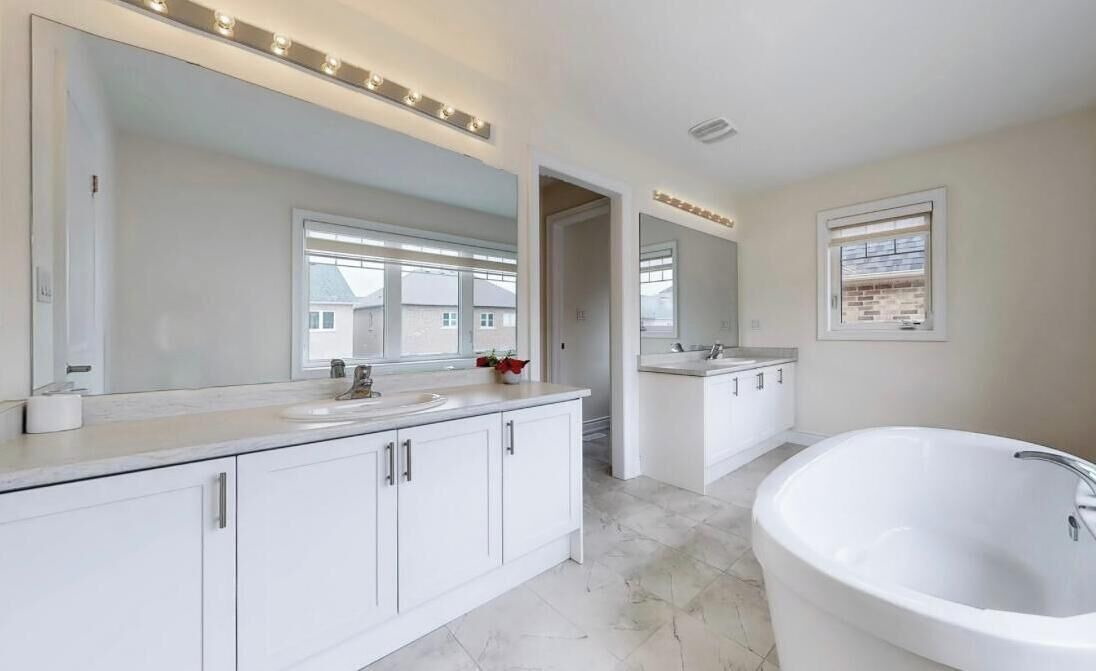 Photo of Bathroom in Alcona