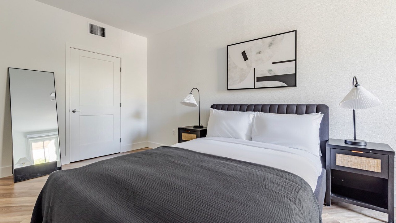 Photo of Bedroom in Pleasant Hill