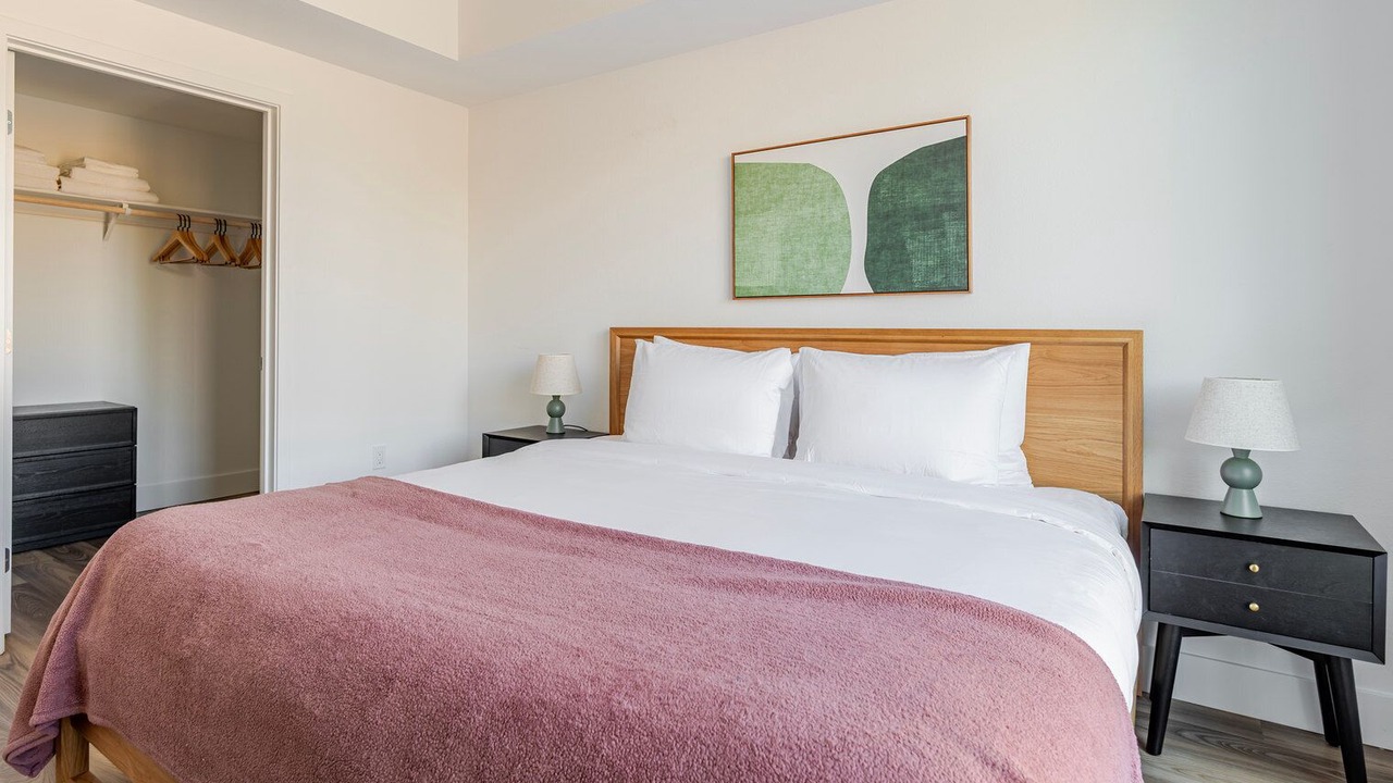 Photo of Bedroom in Pleasant Hill