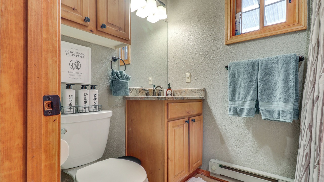 Photo of Bathroom in Cloudcroft
