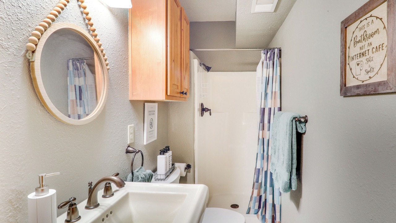 Photo of Bathroom in Cloudcroft