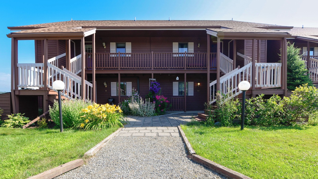 Photo of Others in Newport Center