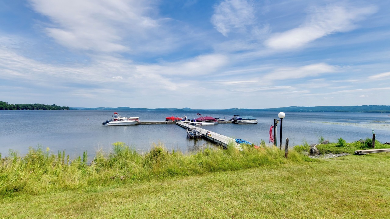 Photo of Outdoor in Newport Center