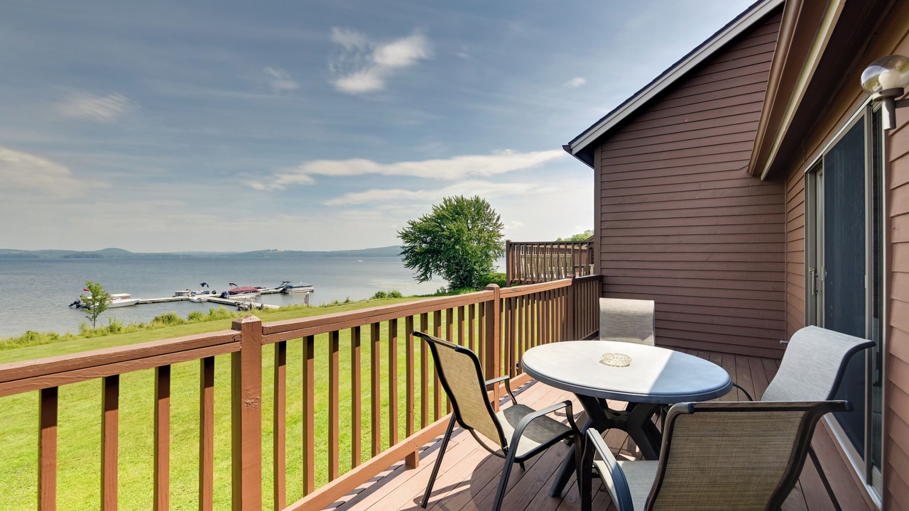 Photo of Outdoor in Newport Center