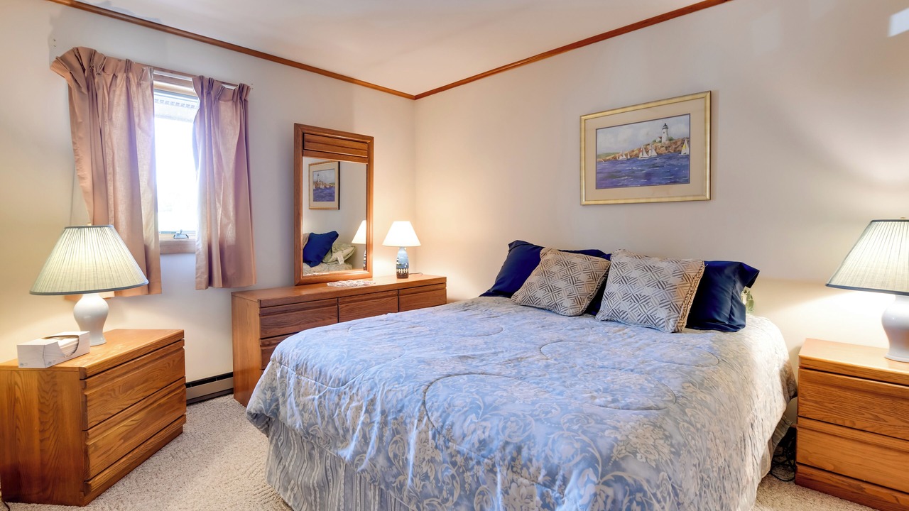 Photo of Others in Newport Center