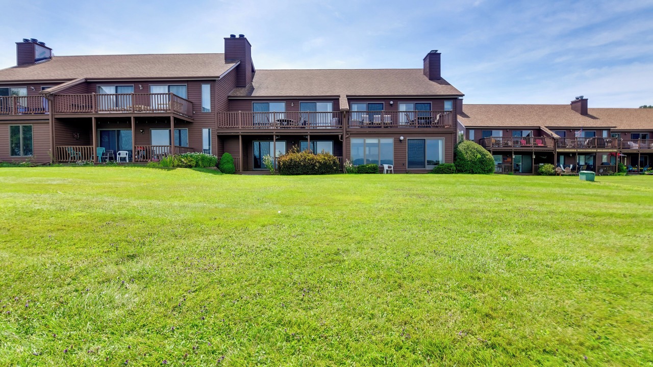 Photo of Outdoor in Newport Center