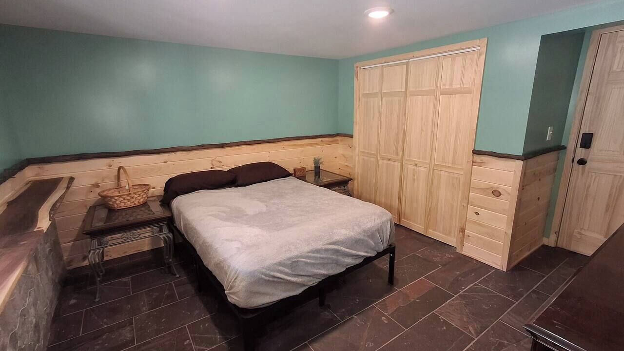 Photo of Others in Spencer