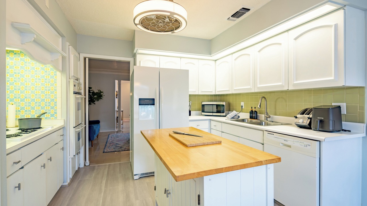 Photo of Kitchen in Oak Park - Northwood