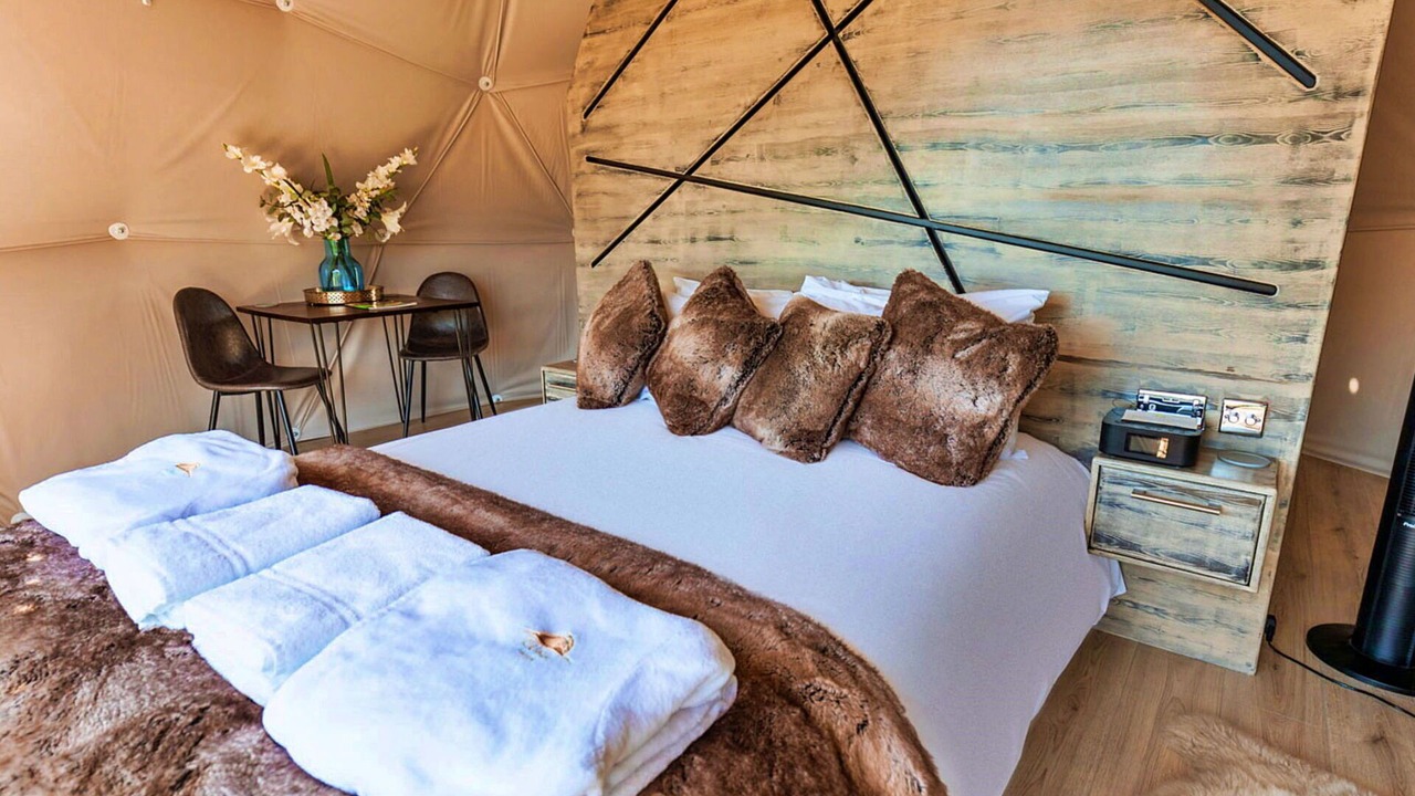 Photo of Bedroom in Chiddingstone Hoath