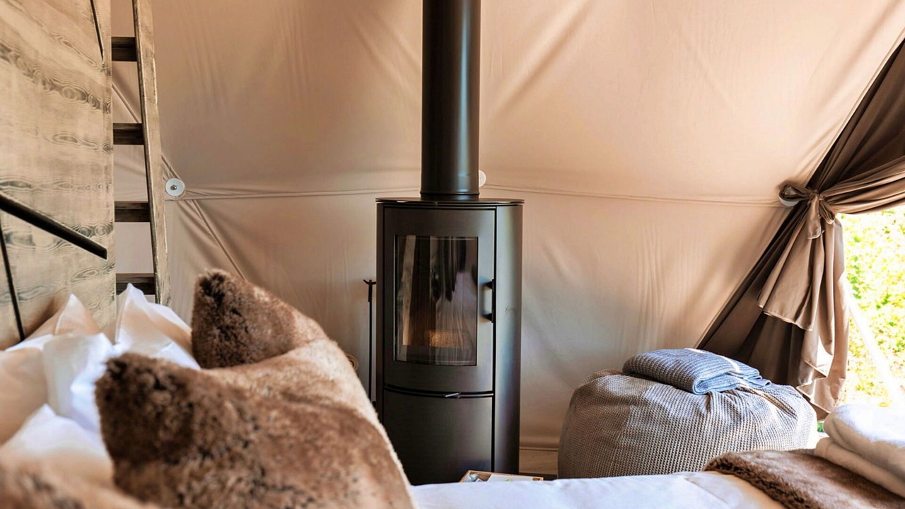 Photo of Bedroom in Chiddingstone Hoath