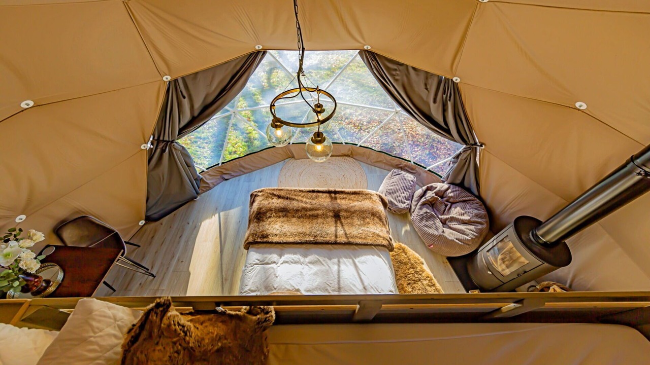 Photo of Bedroom in Chiddingstone Hoath