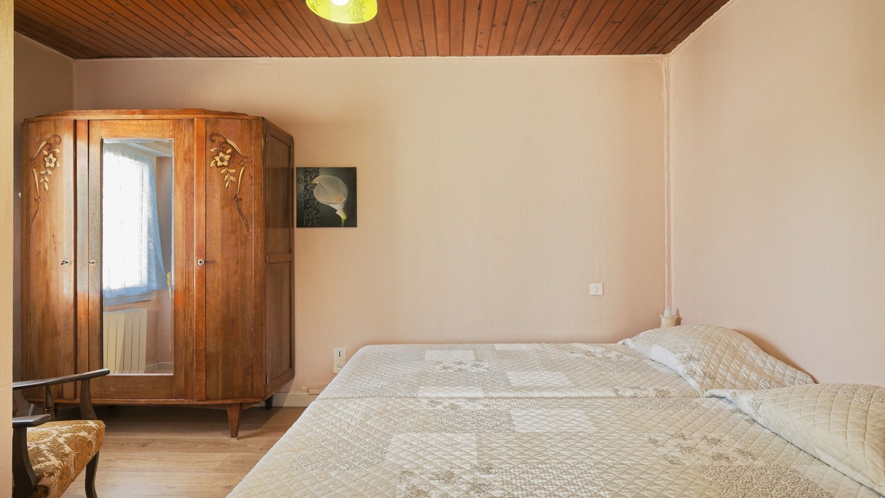 Photo of Bedroom in Monthault