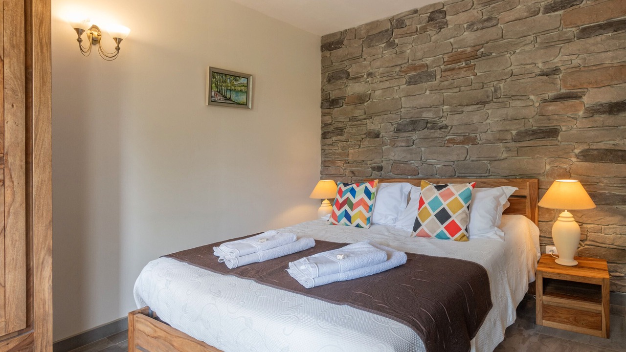 Photo of Bedroom in Saint Alban Auriolles