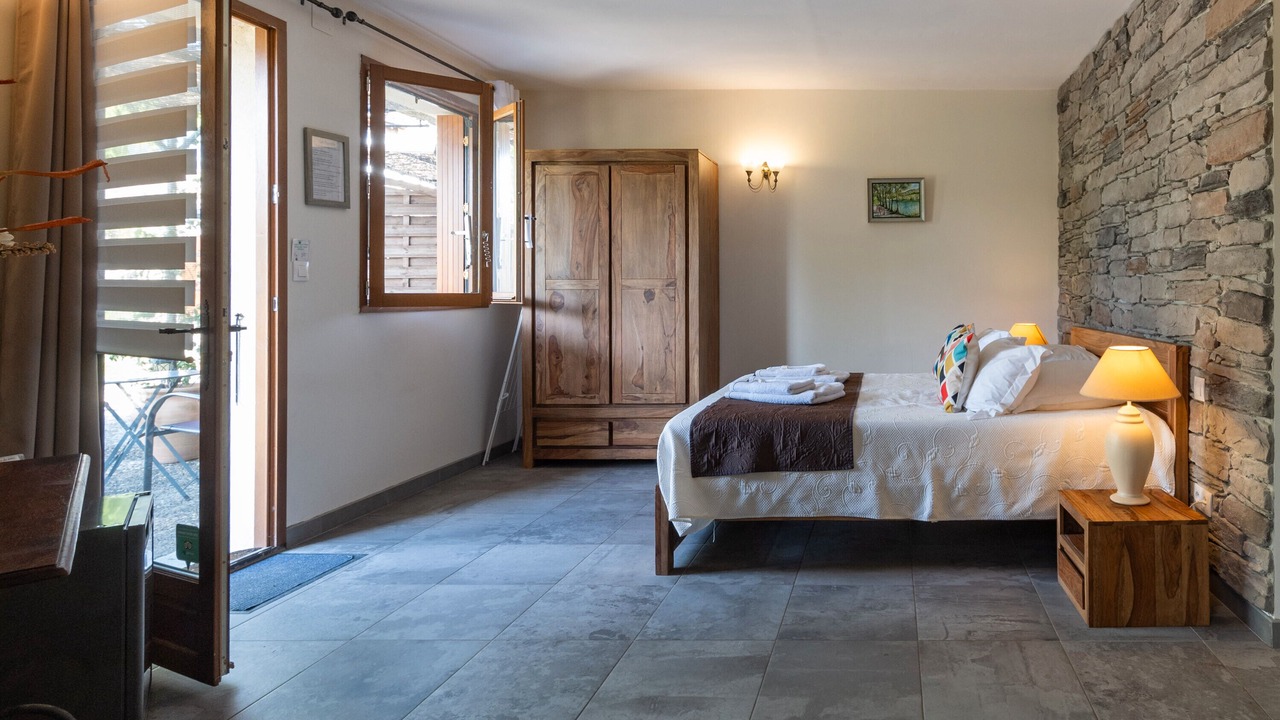 Photo of Bedroom in Saint Alban Auriolles