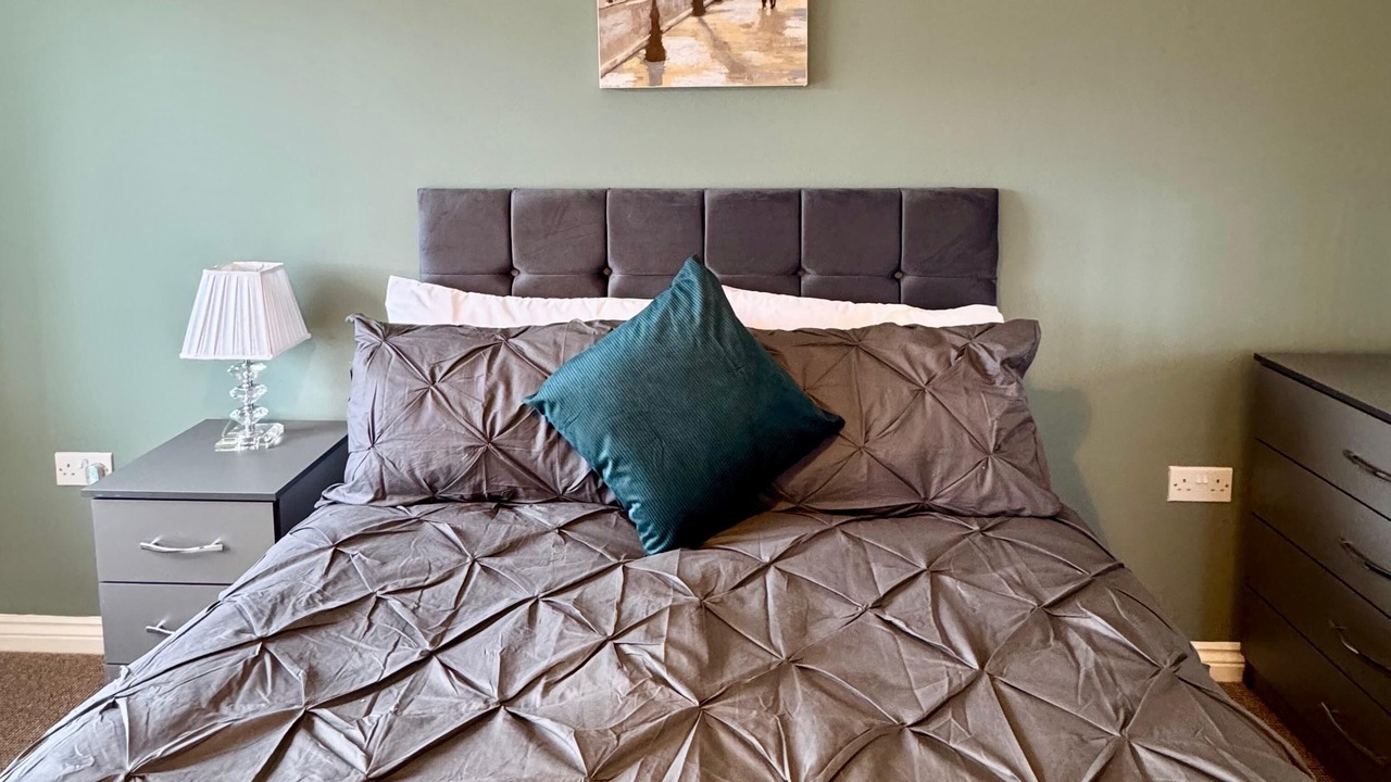 Photo of Bedroom in Leighton Buzzard