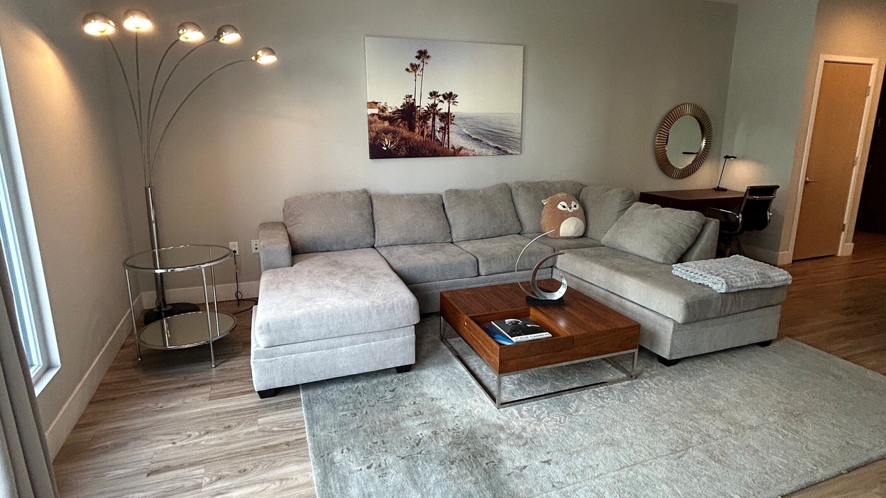 Photo of Livingroom in Del Rey