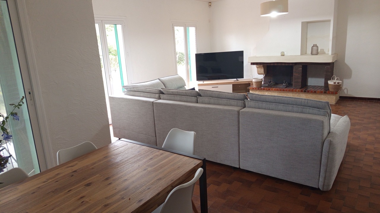 Photo of Livingroom in Montescot