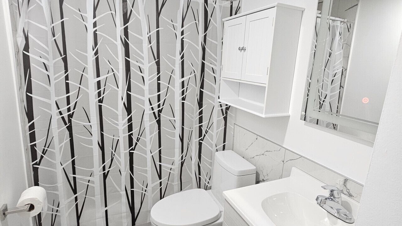 Photo of Bathroom in Communaute-Urbaine-de-l'Outaouais