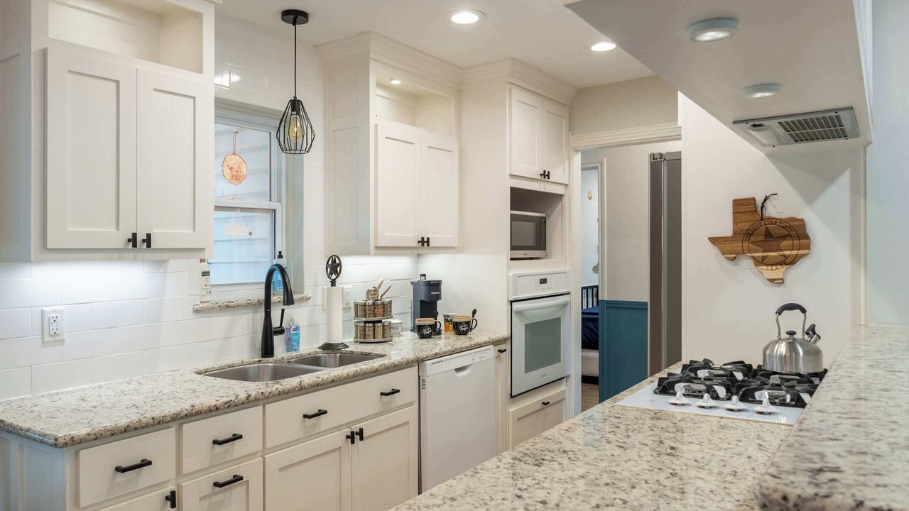 Photo of Kitchen in Garden Oaks