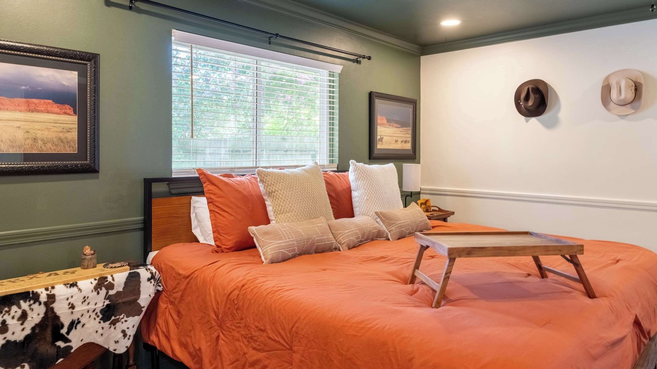 Photo of Bedroom in Garden Oaks