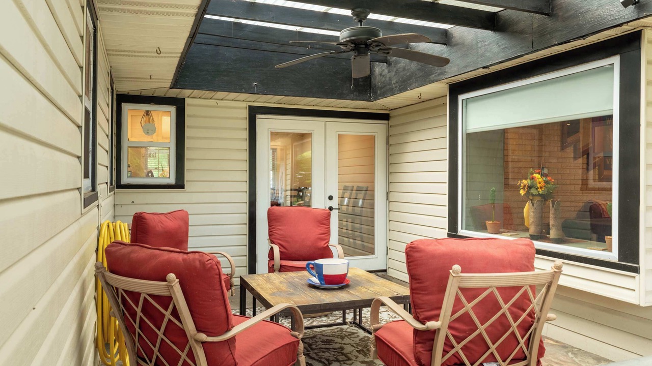 Photo of Outdoor in Garden Oaks
