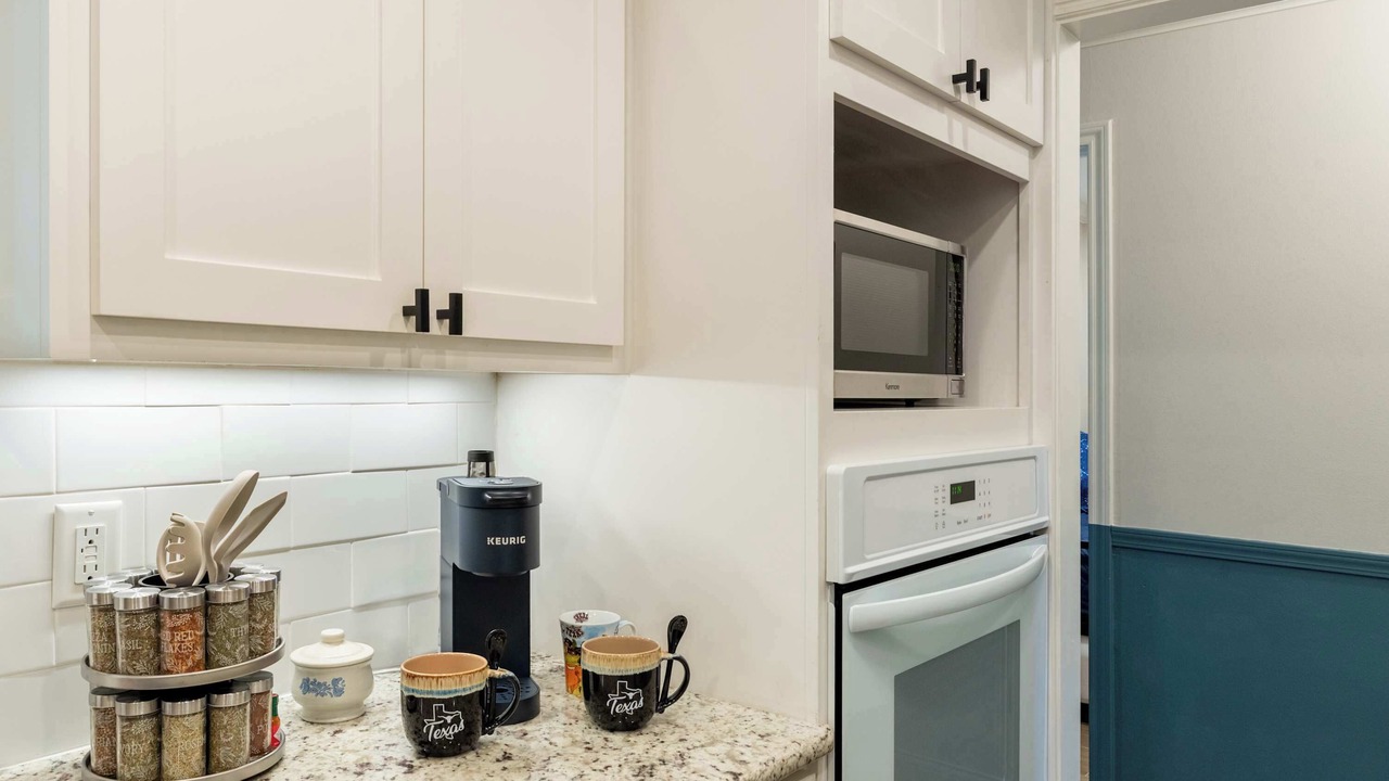 Photo of Kitchen in Garden Oaks