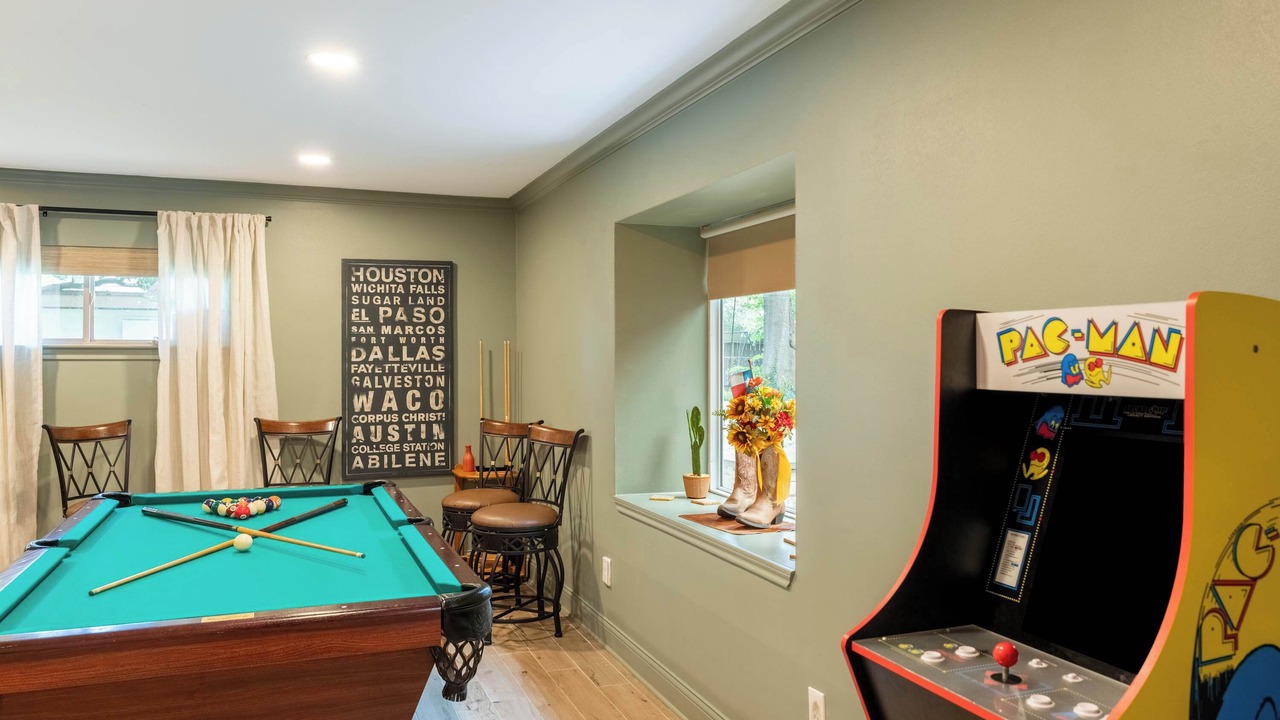 Photo of Bedroom in Garden Oaks