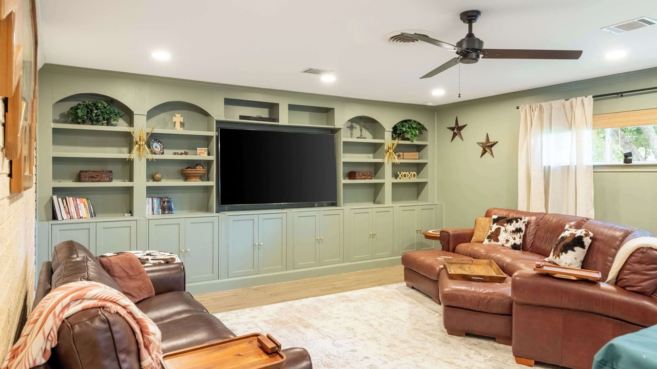 Photo of Livingroom in Garden Oaks
