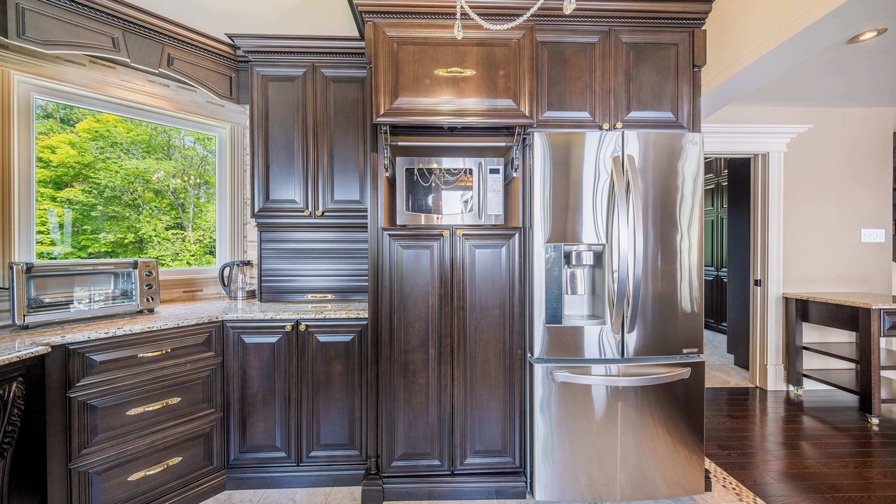 Photo of Kitchen in Saint-Augustin-de-Desmaures