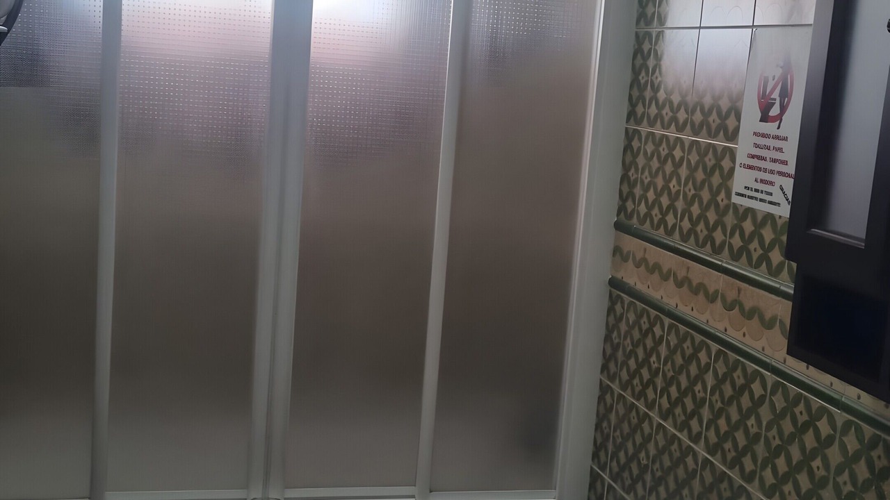 Photo of Bathroom in La Puebla de los Infantes