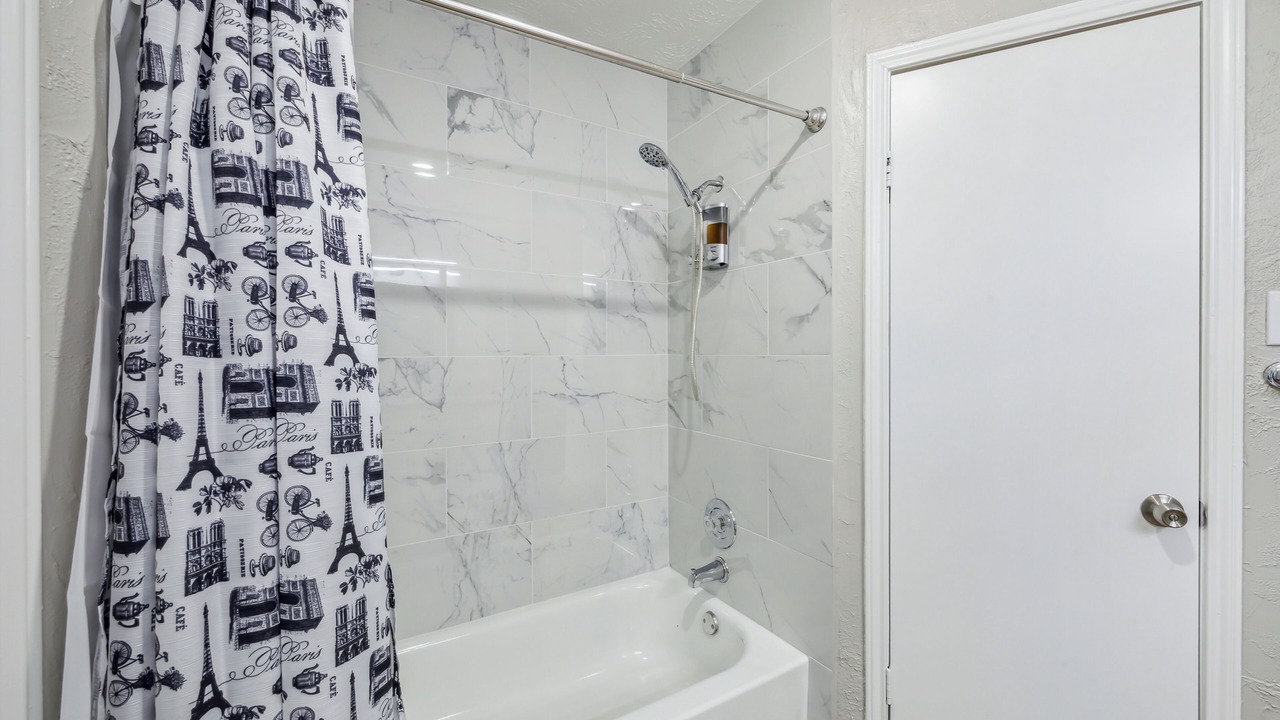 Photo of Bathroom in Southbelt/Ellington