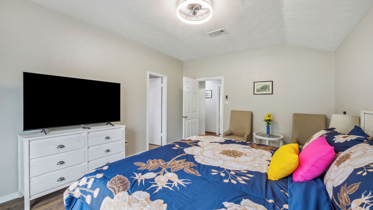 Photo of Bedroom in Southbelt/Ellington