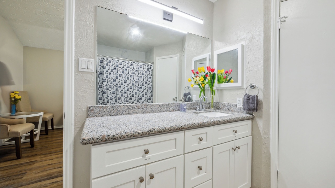 Photo of Bathroom in Southbelt/Ellington