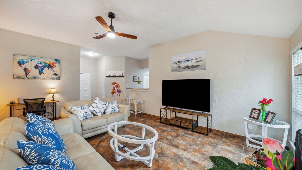 Photo of Livingroom in Southbelt/Ellington