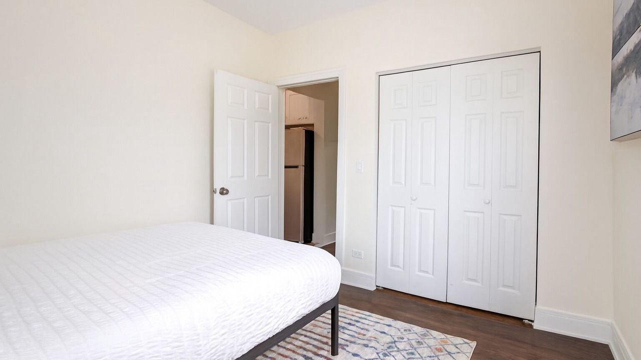 Photo of Bedroom in Albany Park