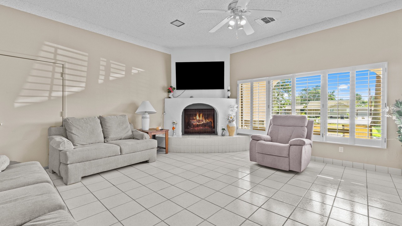 Photo of Livingroom in Safford
