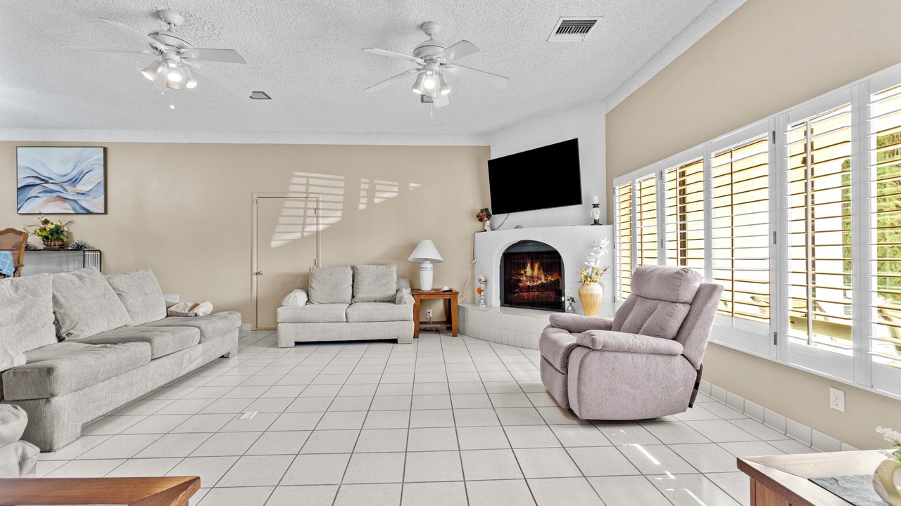 Photo of Livingroom in Safford