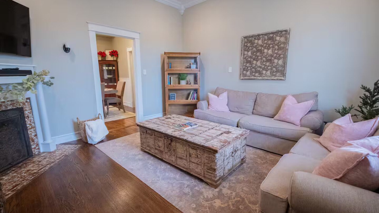 Photo of Livingroom in Clinton