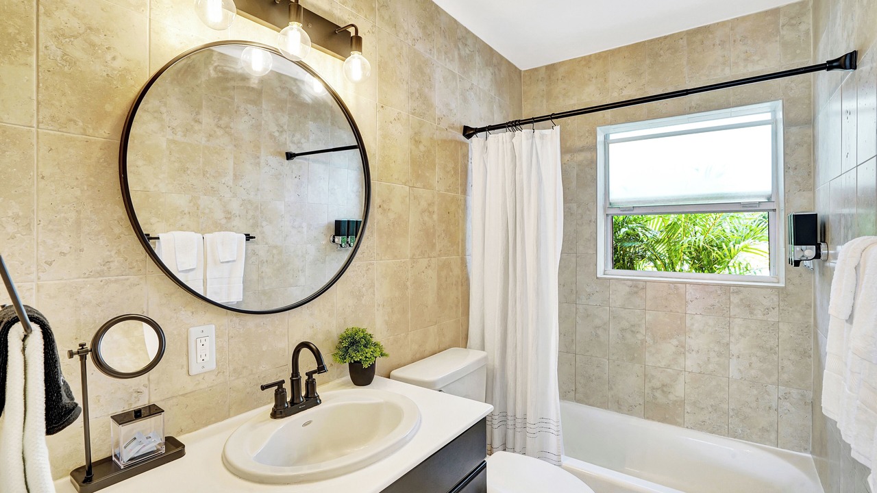 Photo of Bathroom in Parker Ridge