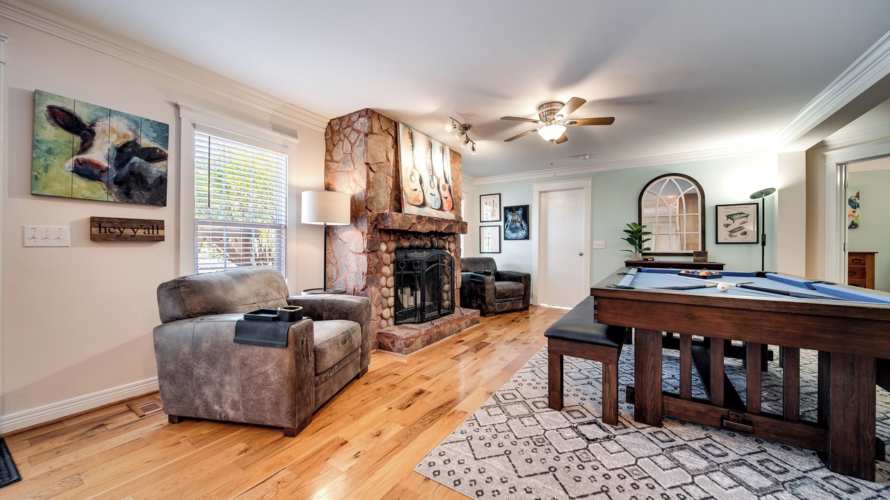 Photo of Livingroom in Coopertown