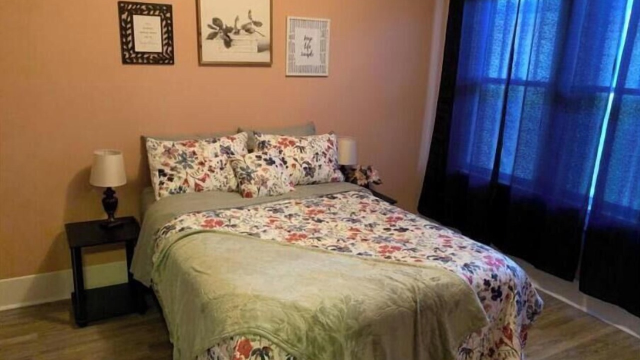 Photo of Bedroom in Cushing